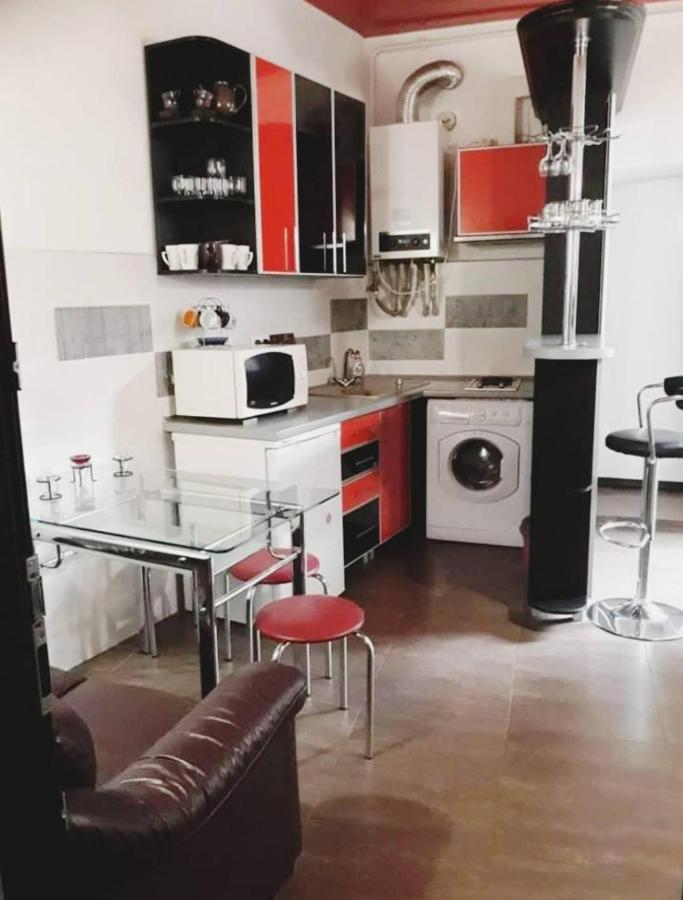 Апартаменти Біля Оперного І Форуму В Центрі Lviv Extérieur photo